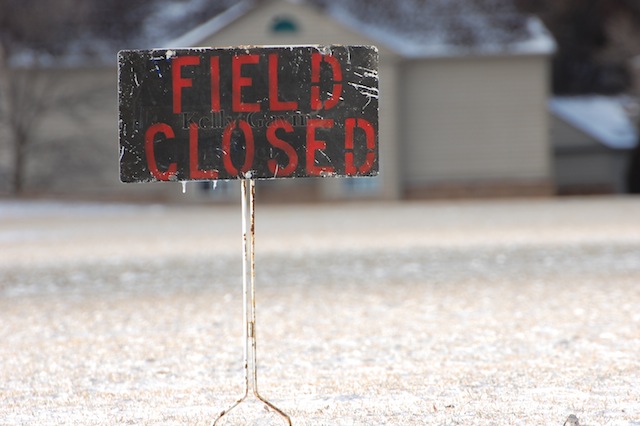 A sign at Lousiana Oaks denotes the seasonal close of fields.