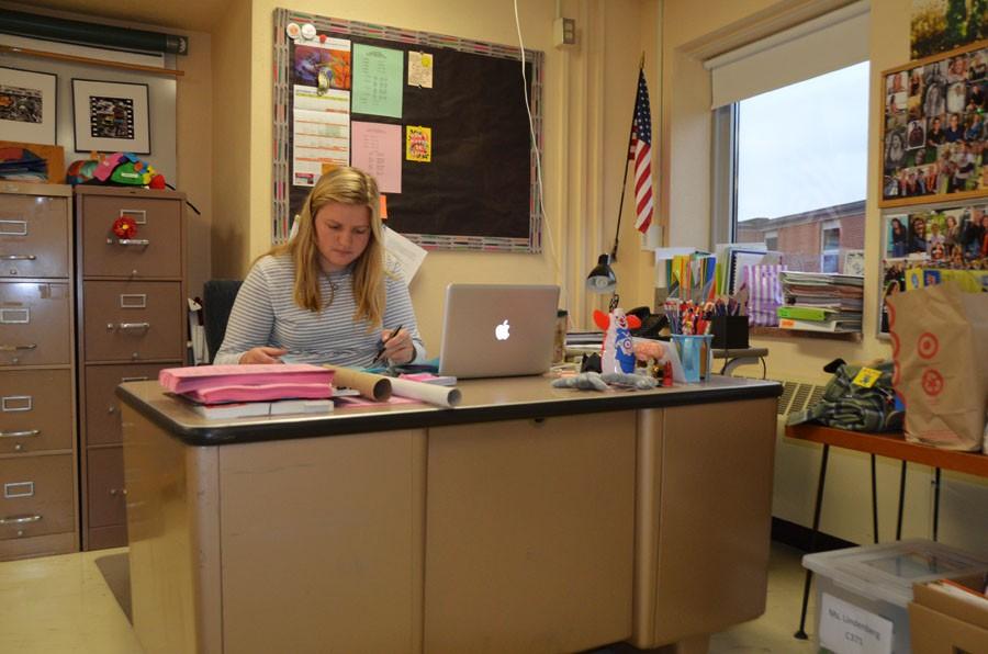 AP psychology teacher Sarah Lindenberg works at her desk Nov. 5. District scheduling removed the first quarter grading day and school remains in session Nov. 6.