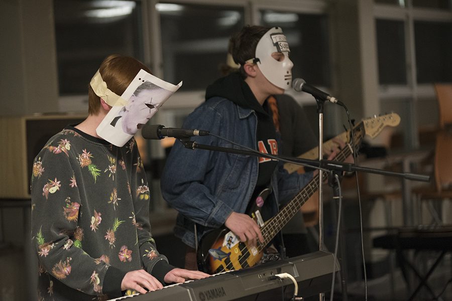 Juniors Ben Romain (on keyboard) and Lukas Levin (on bass) play Bonzo Goes to Bitburg by the Ramones. Photo was taken at Battle of the Bands on February 23rd.