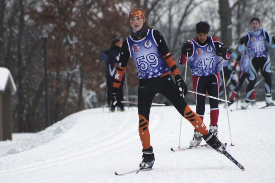 Sophomore+Olivia+Etz+skate+skis+during+the+girls+varsity+Nordic+race+on+Dec.+13+at+Hyland+Park.+Park+girls+varsity+placed+second+overall+at+its+second+meet+of+the+season.