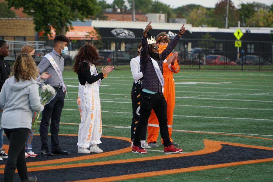 After a build-up of suspense, senior Ezra Hudson was announced Homecoming King Sept. 24. Students voted for royalty throughout the week in their Park Connections.