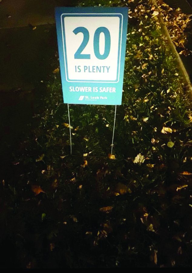 Sign displayed on Vernon Ave. Oct 28. City council distributes signs like these to spread awareness about the upcoming lower speed limits.