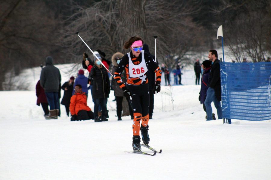 Senior+Brady+Truett+skis+near+the+finish+line+at+the+Metro+West-Mpls+conference+Jan.+18.+Park+placed+within+the+top+five+for+all+four+races