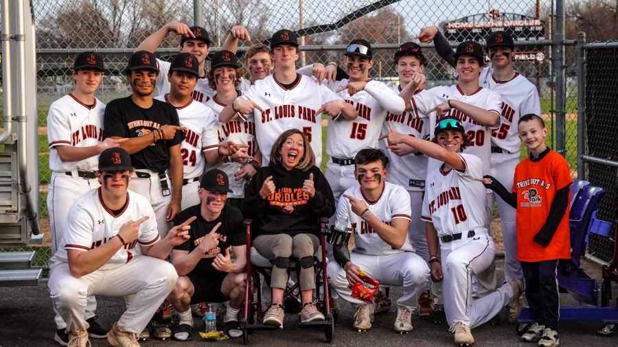 Lynn Giovannelli and the Orioles varsity baseball bring awareness and raise money for ALS May 14. 