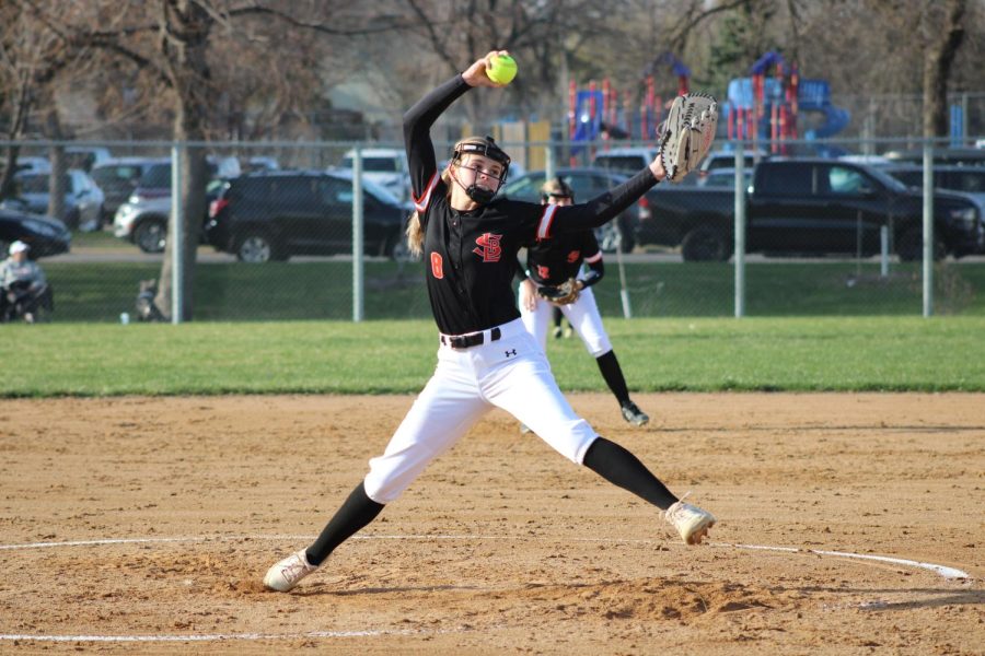 Sophomore Gabby Fadden pitches to start off the softball game April 14. Park opened with a win against Southwest for the home opener.
