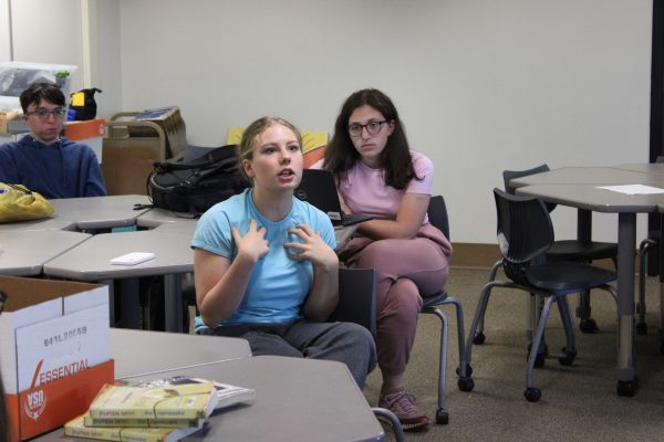 Freshman Laila Schoenberger speaks at a JSU meeting on May 24. This was JSUs final meeting of the year.